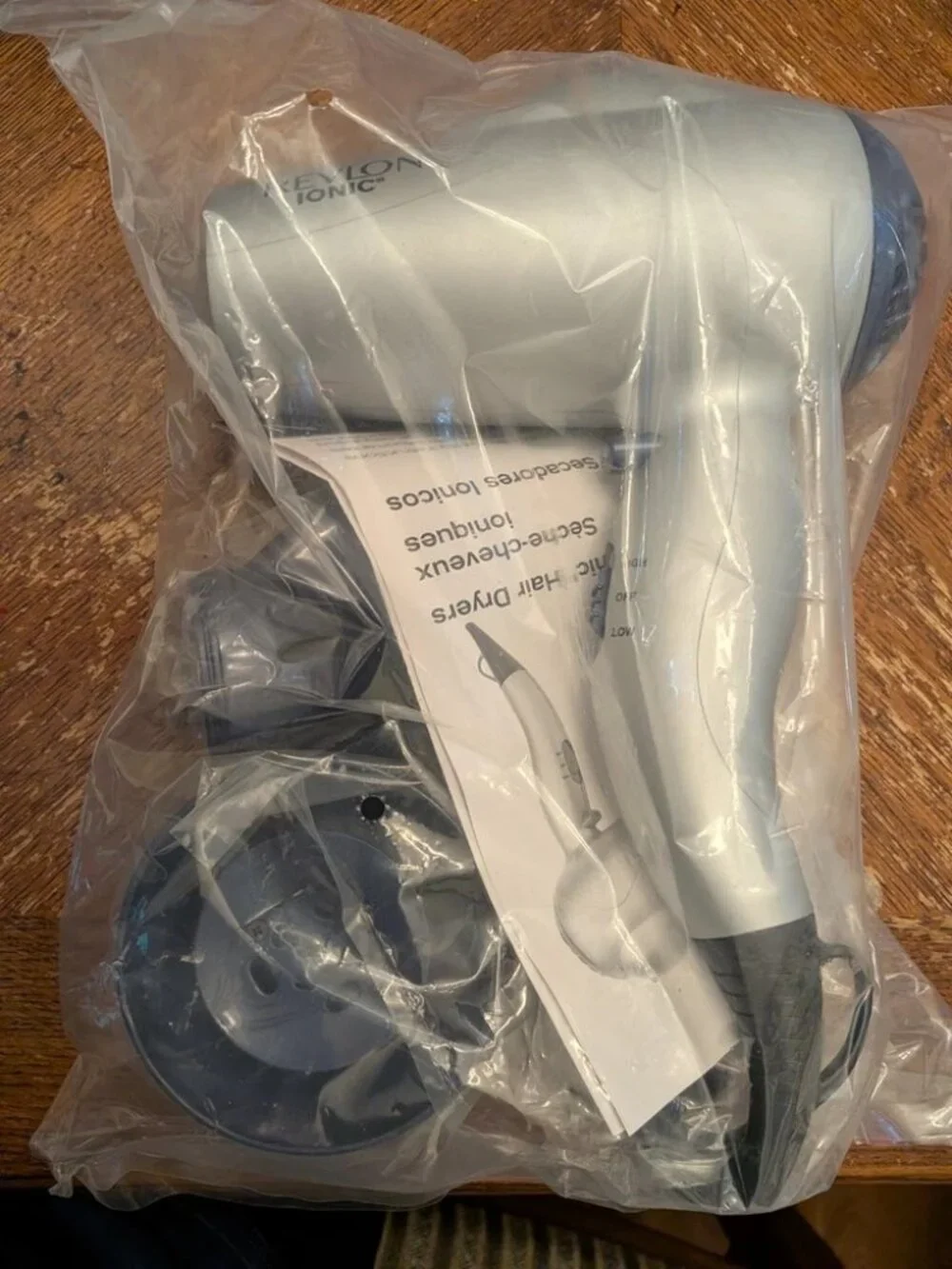 NEW! Revlon 1875 Ionic Techology Hair Dryer with Box